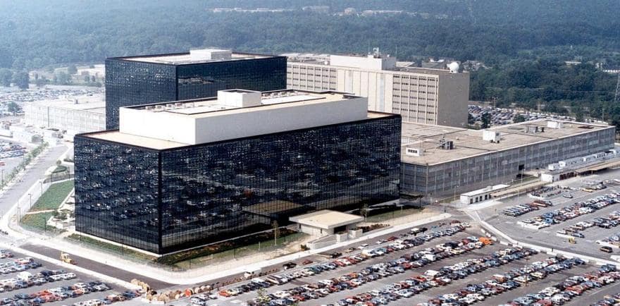 Кой и как подслушва и шпионира Интернет-Агенцията за национална сигурност ( NSA )-САЩ
